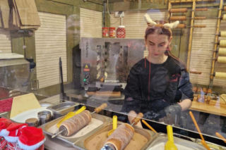 Przewodnik po najsmaczniejszych jarmarkach w Polsce. Tu zjesz prawdziwe smakołyki!