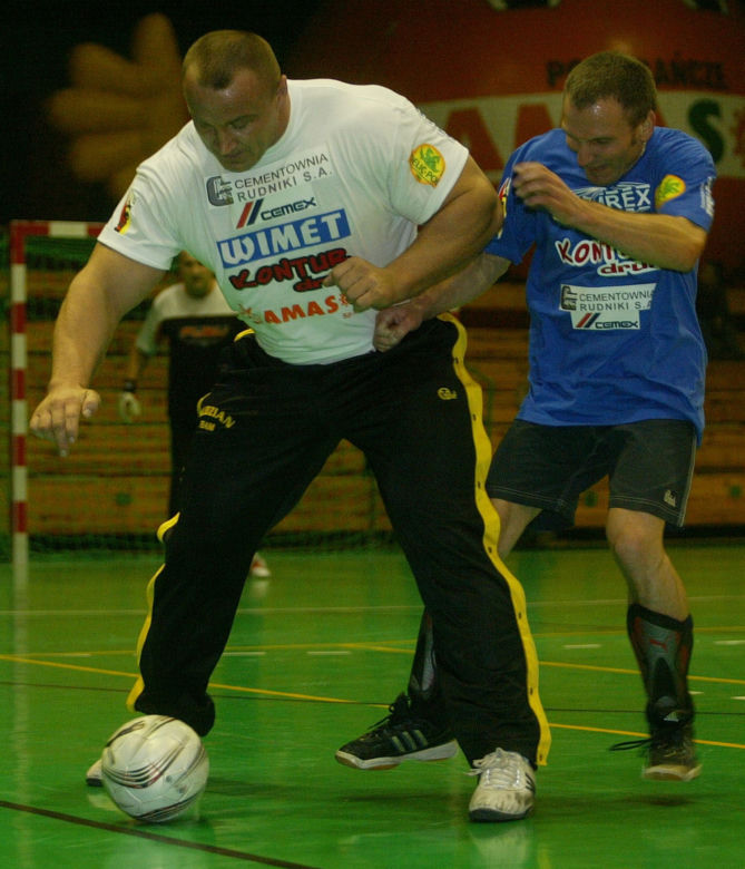 Pudzianowski, Najman i Włodarczyk w meczu "Bokserzy vs Żużlowcy" w 2006 roku