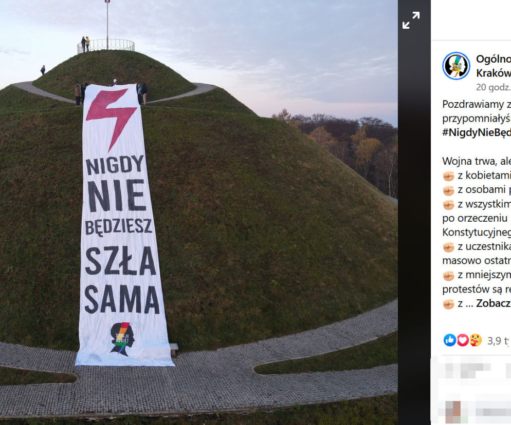 Wielki baner Strajku Kobiet na krakowskim kopcu. Nigdy nie będziesz szła sama