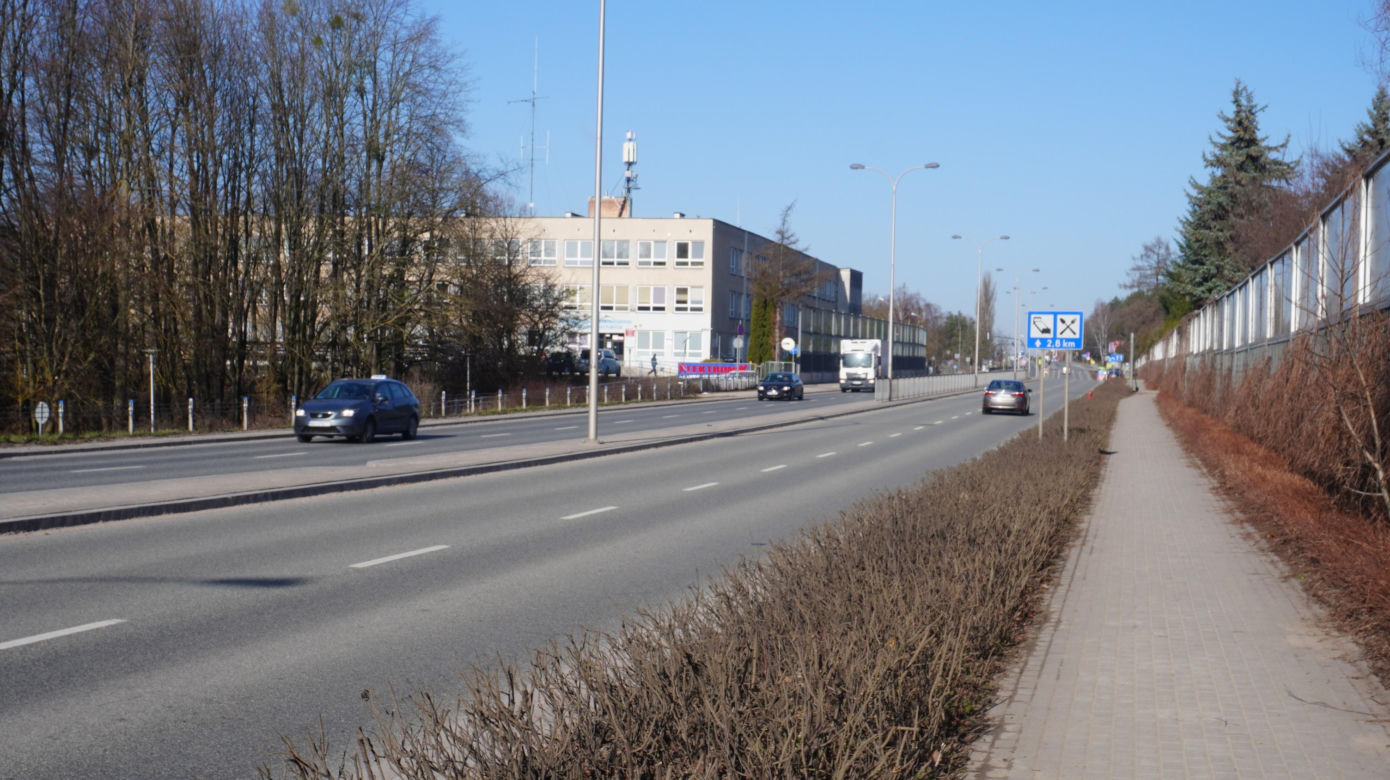 To najdłuższa ulica w Olsztynie. Przebiega aż przez trzy osiedla. Zaskakujące, ile ma metrów!