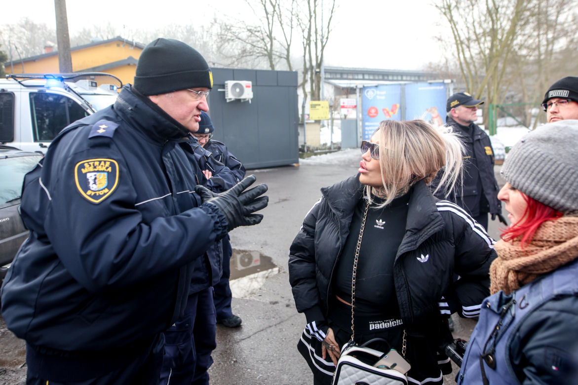 Miał być protest milczenia, doszło do awantury. Gorąco pod schroniskiem w Bytomiu