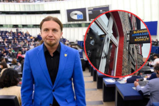 Biuro europosła Kohuta zdewastowane. Nie dam się zastraszyć
