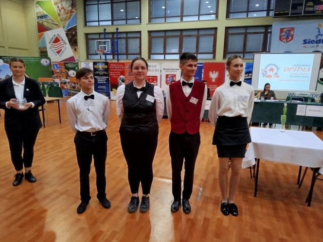 Już po raz ósmy w Siedlcach rywalizowali młodzi kelnerzy z całej Polski