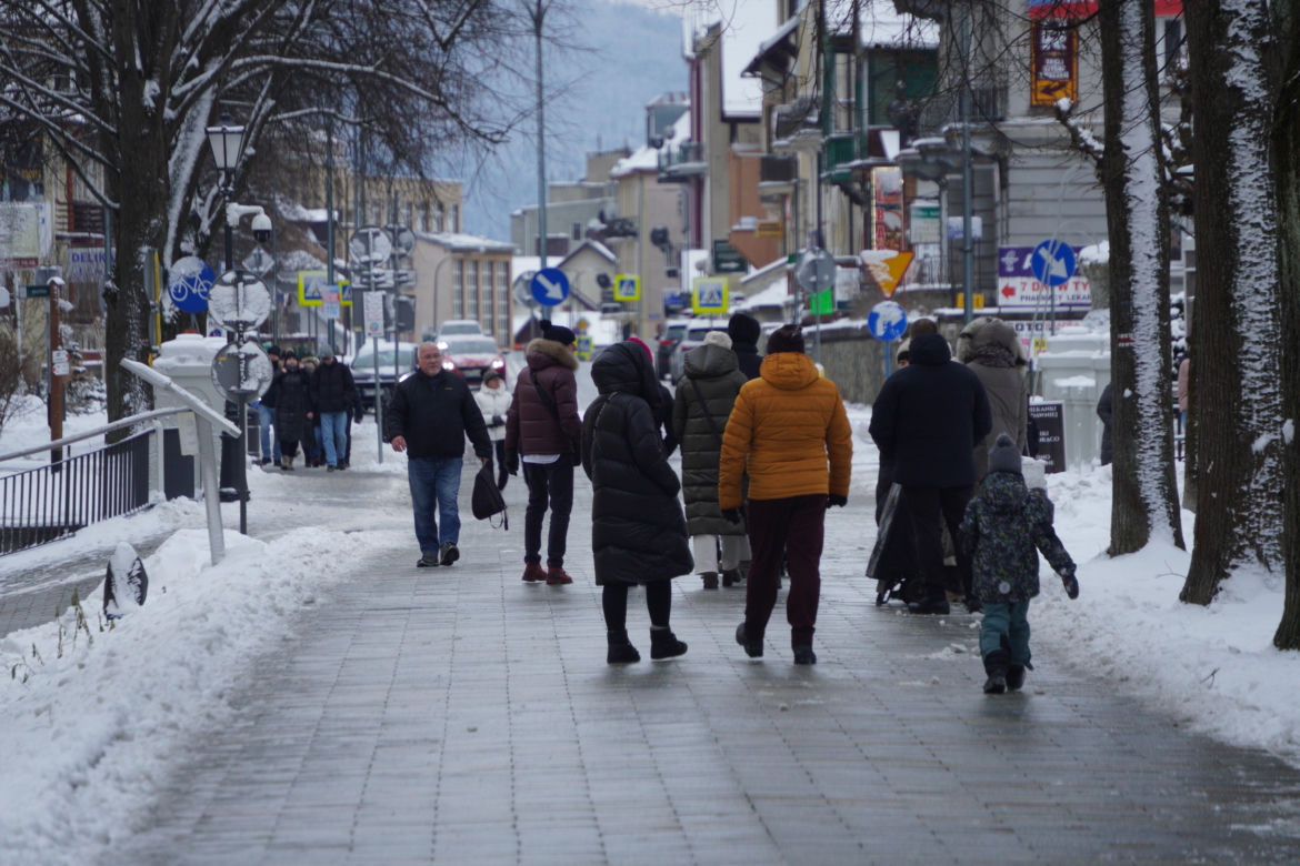 Przybywa turystów, ubywa mieszkańców. Nietypowy problem małopolskiego miasta