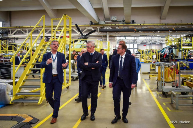 Wizyta szefa BBN w PZL Mielec. Powodem: "trudna sytuacja zakładu"