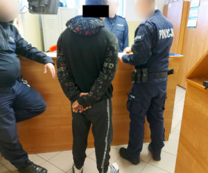 Pobili kobietę i zabrali jej telewizory. Bezlitosna para rozbójników z Otwocka