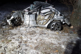 Nie mógł tego przeżyć! Wyleciał z auta zgniecionego jak puszka. Tragedia pod Polskim Świętowem
