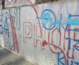 Czyszczenie Mysłowic z nielegalnego graffiti i wulgarnych napisów 
