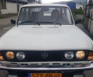 Pojazdy z duszą... zabytki zjechały pod kościół w Korbielowie