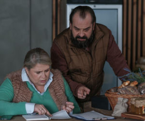 Barwy szczęścia odc. 3381. Borys (Jakub Wieczorek), Aldona (Elżbieta Romanowska)