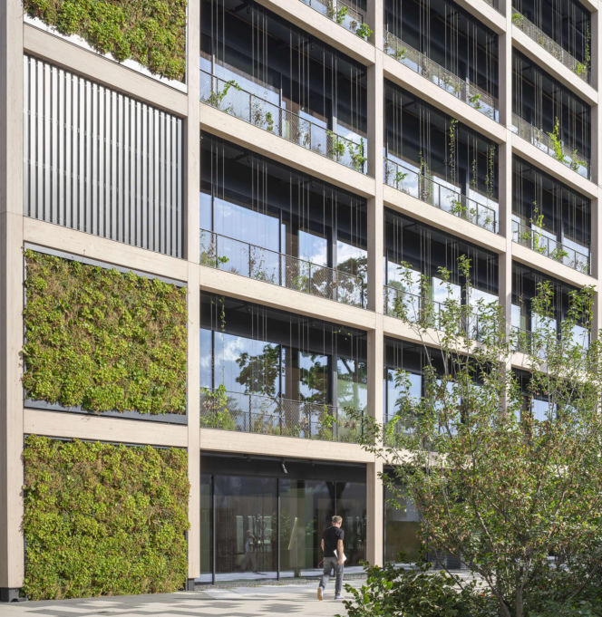 Budynek biurowo-administracyjny w kampusie CD PROJEKT RED