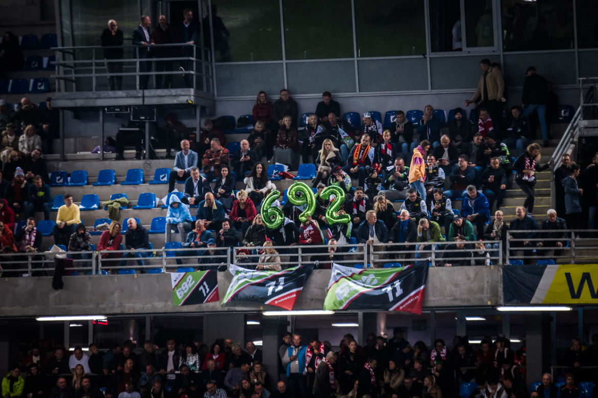 Grand Prix Polski w Toruniu. Zdjęcia kibiców z Motoareny
