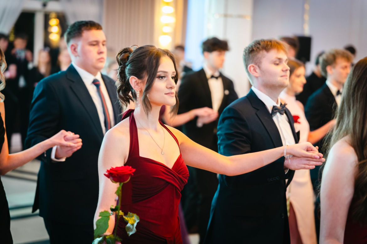 Studniówka 2026 młodzieży z IV LO im. Hetmana Stanisława Żółkiewskiego w Siedlcach