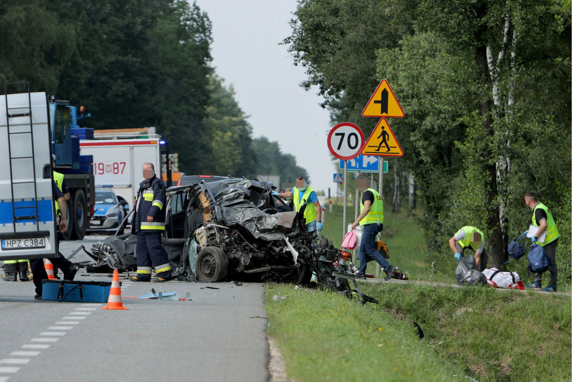 Toyota zmiażdżona 