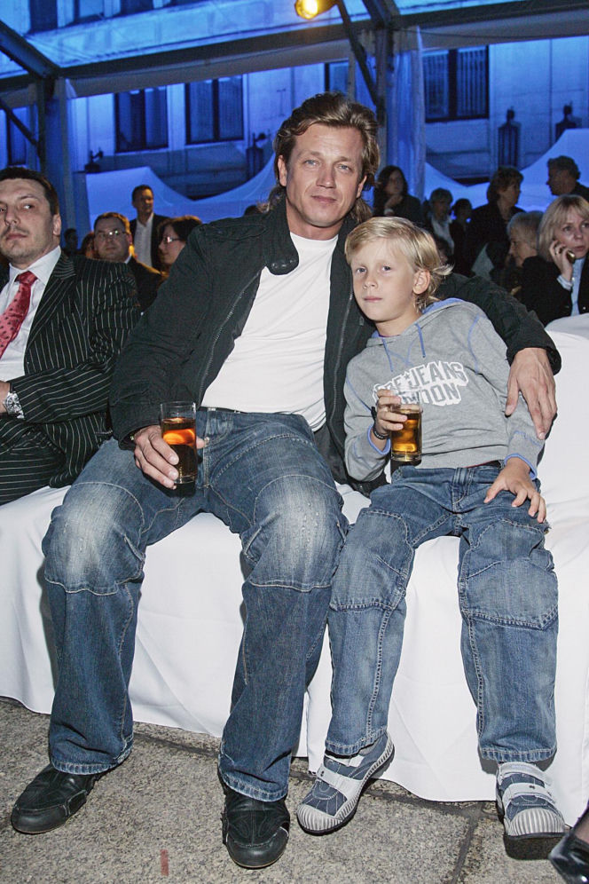 Syn Jarosława Jakimowicza powrócił na salony. Tak dziś wygląda 26-letni Jovan