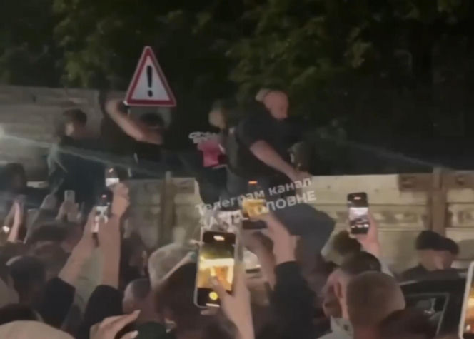 Bunt we Lwowie! Nie chcą poboru do wojska, zamieszki na ulicach