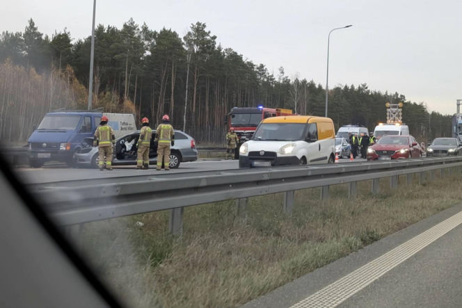 Koszmarny piątek na drogach Mazowsza. Są ranni. Utrudnienia po wypadkach