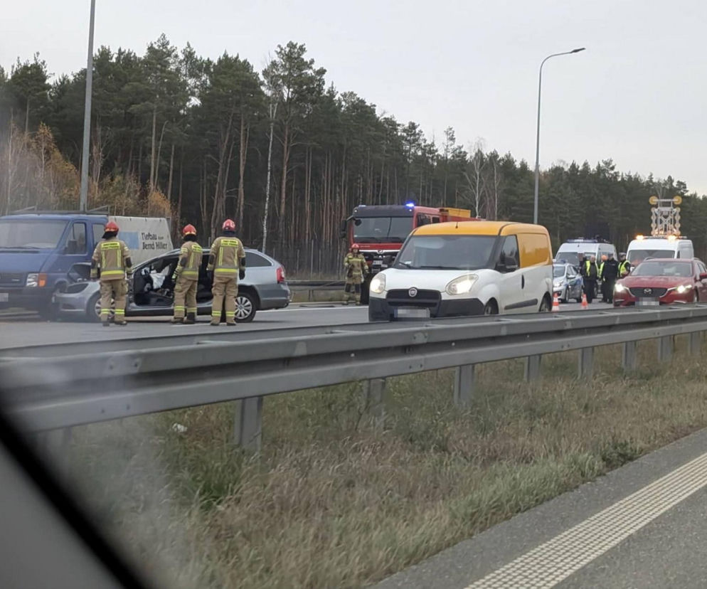 Koszmarny piątek na drogach Mazowsza. Są ranni. Utrudnienia po wypadkach