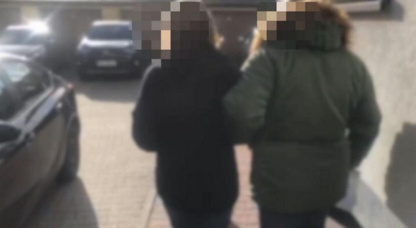 Kwiaciarka z Mokotowa handlowała narkotykami! Trzymała je pomiędzy kwiatami