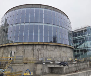 Duże opóźnienie rozbudowy Opery Nova. IV krąg wciąż w budowie