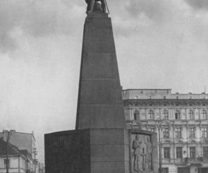 Widok ogólny pomnika Tadeusza Kościuszko /1931-1939 rok