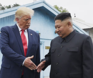Kim Dzong Un dalej chudnie! Nie poznasz go na tym zdjęciu