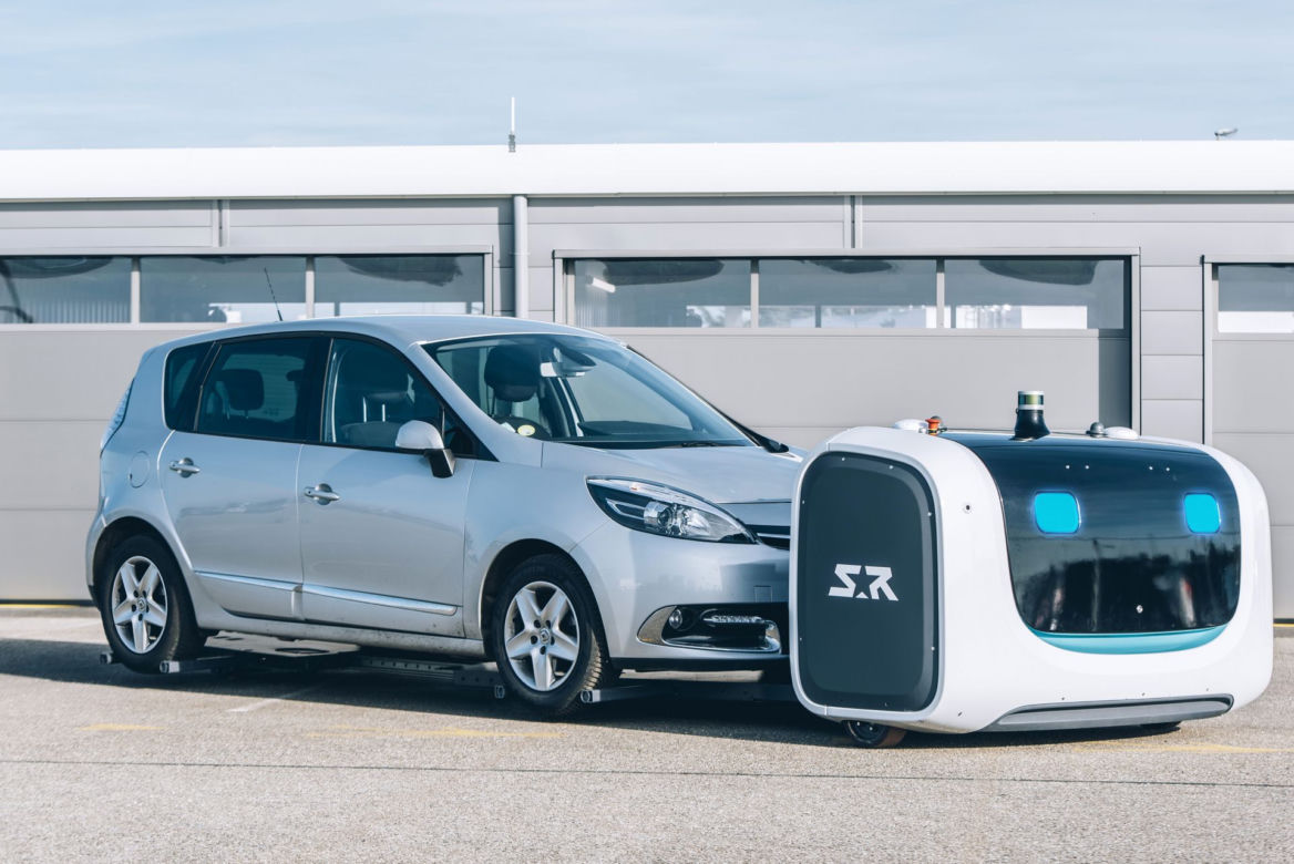 Robot parkingowy Stanley Robotics