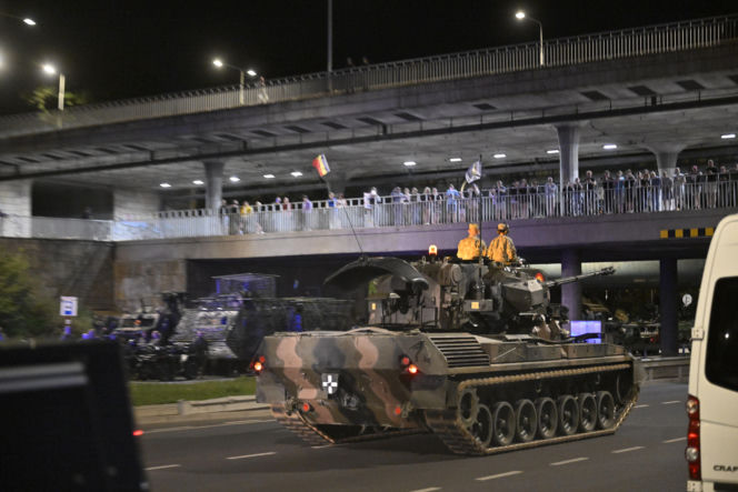 Nocna próba defilady wojskowej w Warszawie 2