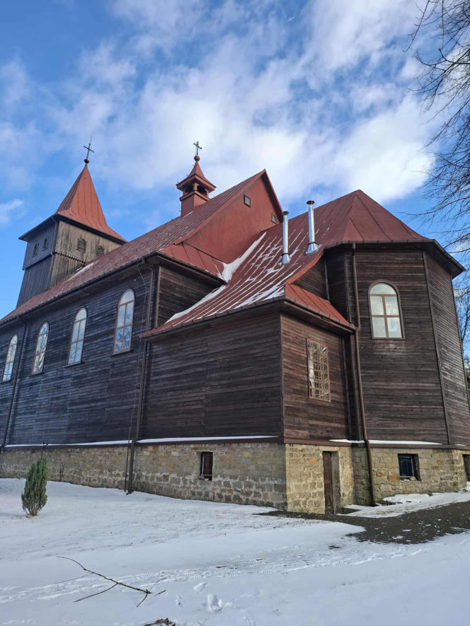 Parszów. Drewniany kościół pw. Zesłania Ducha Świętego