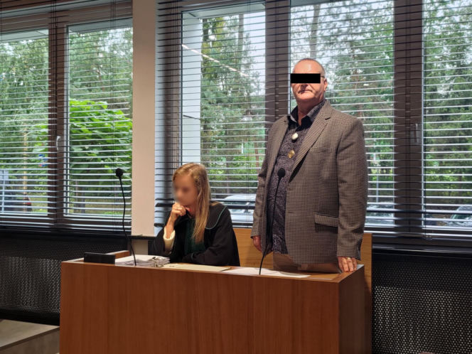 "Pacjentki porzuciły konwencjonalną terapię, by „leczyć się” lampami. Szaman z Małopolski nie trafi za kraty"