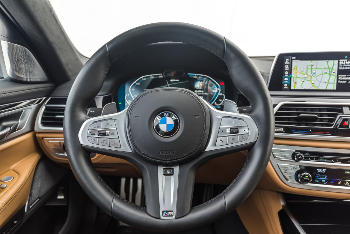 BMW 745Le xDrive