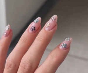To najmodniejszy manicure tej wiosny. Kylie Jenner już go nosi