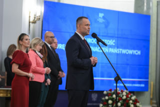 Prezydent w Dzień Kobiet wręczył odznaczenia zasłużonym kobietom
