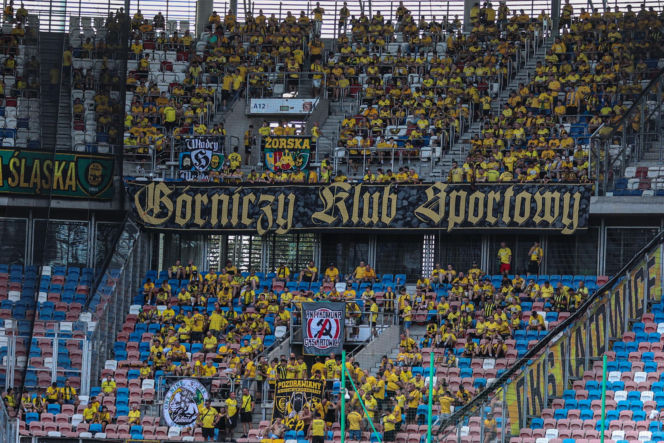 Górnik Zabrze - GKS Katowice: Zdjęcia kibiców i zawodników z meczu 6. kolejki PKO BP Ekstraklasy
