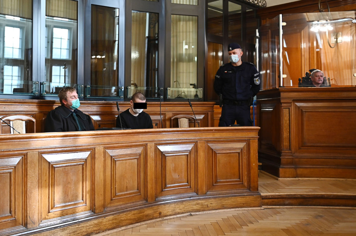 Patryk udusił i poćwiartował 23-letnią Paulinę. Mówi, że sama chciała umrzeć. Ruszył proces