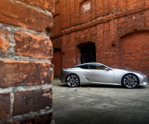 Lexus LC500h 3.5 V6 359 KM Superturismo