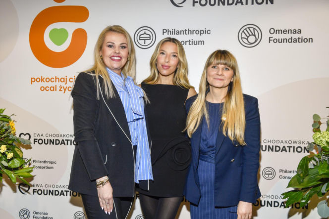 "Pokochaj swoje ciało": Omenaa Mensah, Joanna Przetakiewicz, Ewa Chodakowska, Kinga Zawodnik, Maffashion