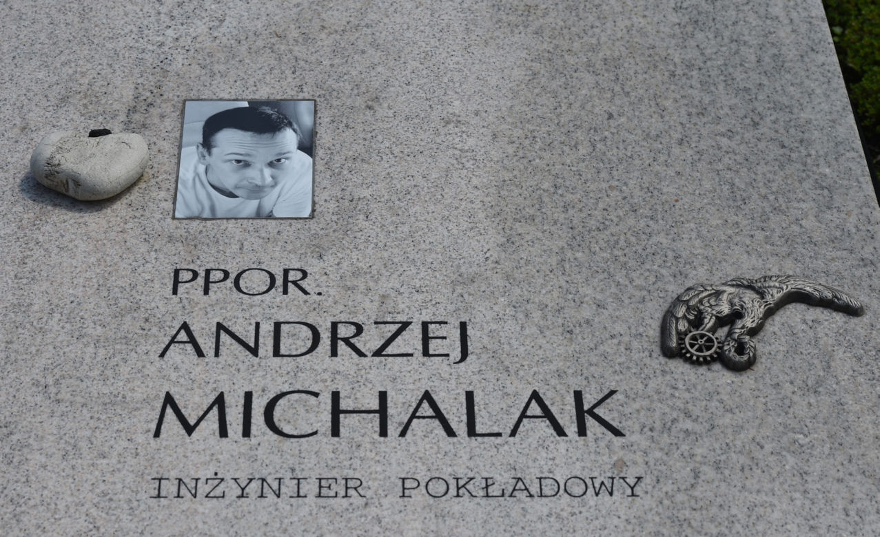 Grób podporucznika Andrzeja Michalaka, inżyniera pokładowego
