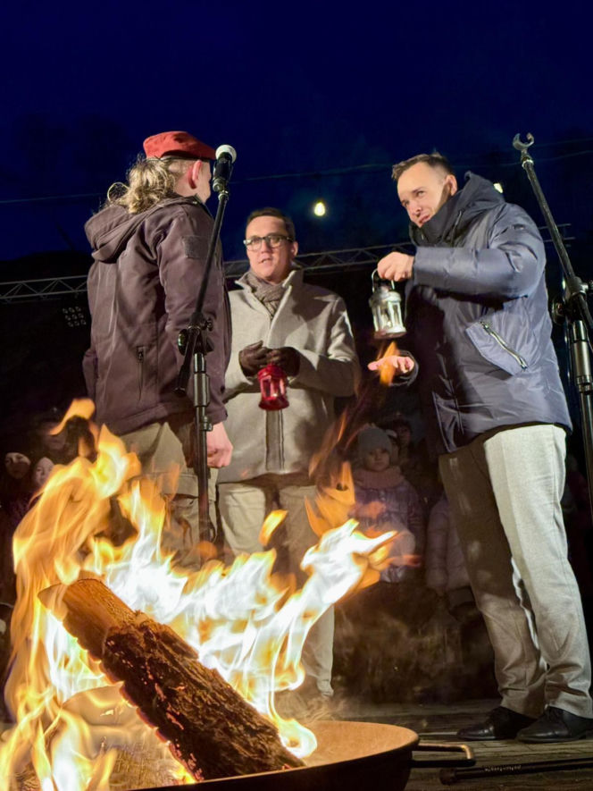 Świąteczny Jarmark w centrum Starachowic. Zobacz zdjęcia!