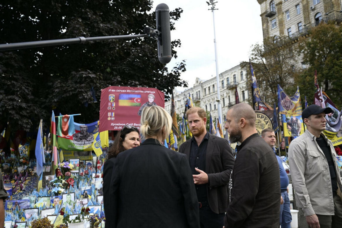 Książę Harry odwiedza Ukrainę.