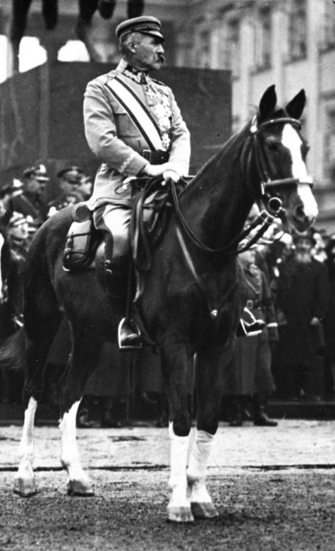 Józef Piłsudski i Kasztanka