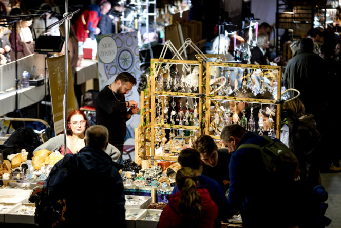 Giełda minerałów w Spodku przyciągnęła tłumy! GeoExpo ekspozycję wspaniałych cudeniek