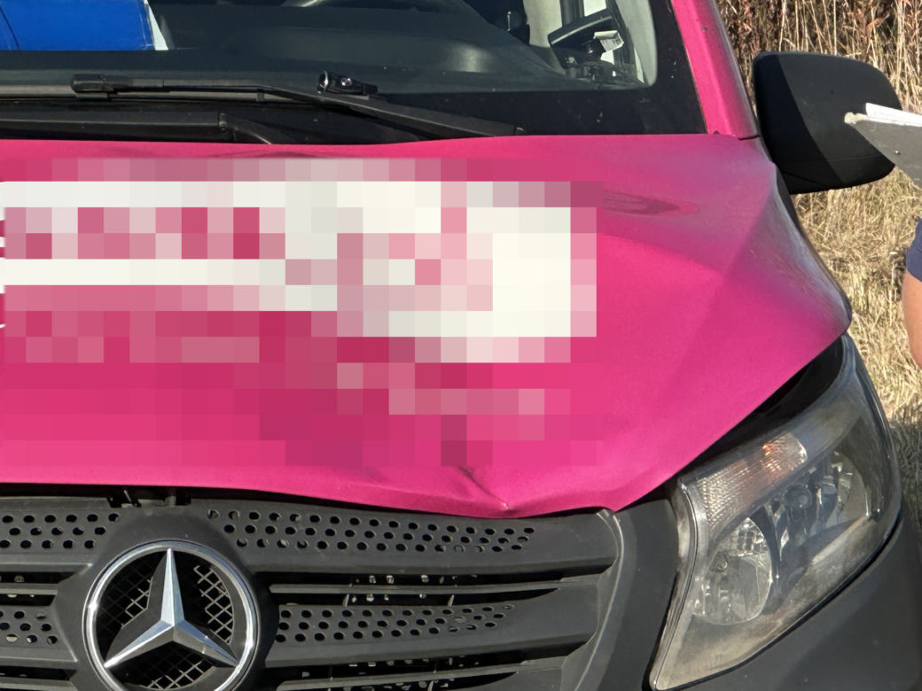 Tragiczny wypadek na warszawskich Bielanach. Pod kołami różowego mercedesa zginęła 83-latka