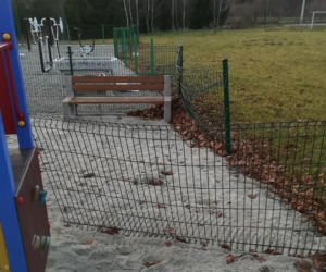 Wandale zdewastowali obiekty TKKF Pogórze Ciężkowice