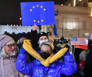 Lex TVN. Protesty w obronie mediów w całej Polsce. Największy w Warszawie