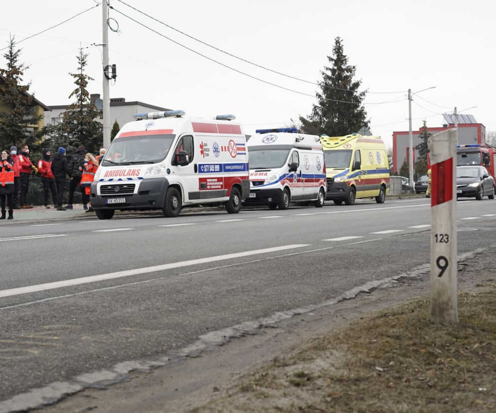 Śląskie: Ratownik Michał zginął po wypadku karetki. Zostawił piękną narzeczoną i córeczkę Zuzię
