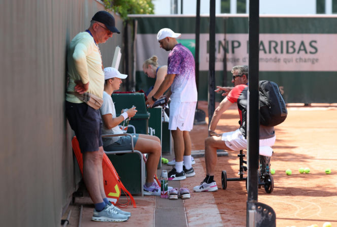 Iga Świątek na ostatnim treningu przez III rundą Roland Garros