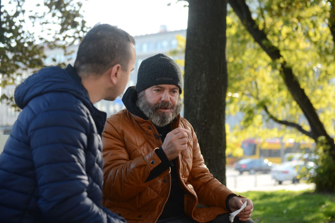 Rozmowa z bezdomnym