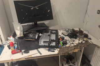 Zabawa petardami zamieniła dom w ruinę. 14-letni Szymon walczy o zdrowie!