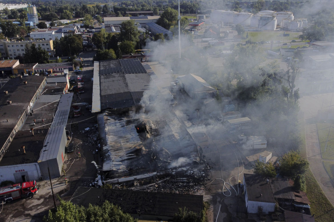 Tak wyglądają zgliszcza spalonego fragmentu hali  